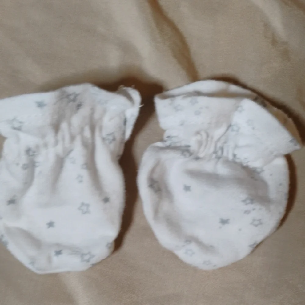 Assorted Baby Booties/Mittens Bundle